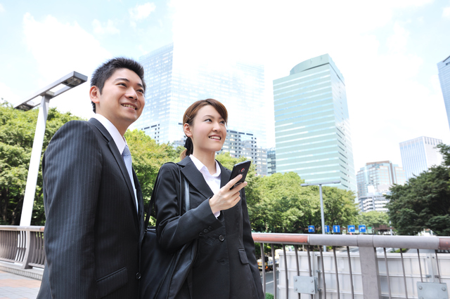 試験を受けてきた新入社員